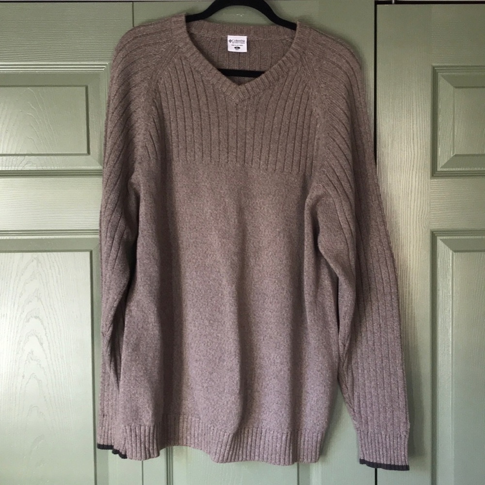 Like brand new! Columbia sweater!